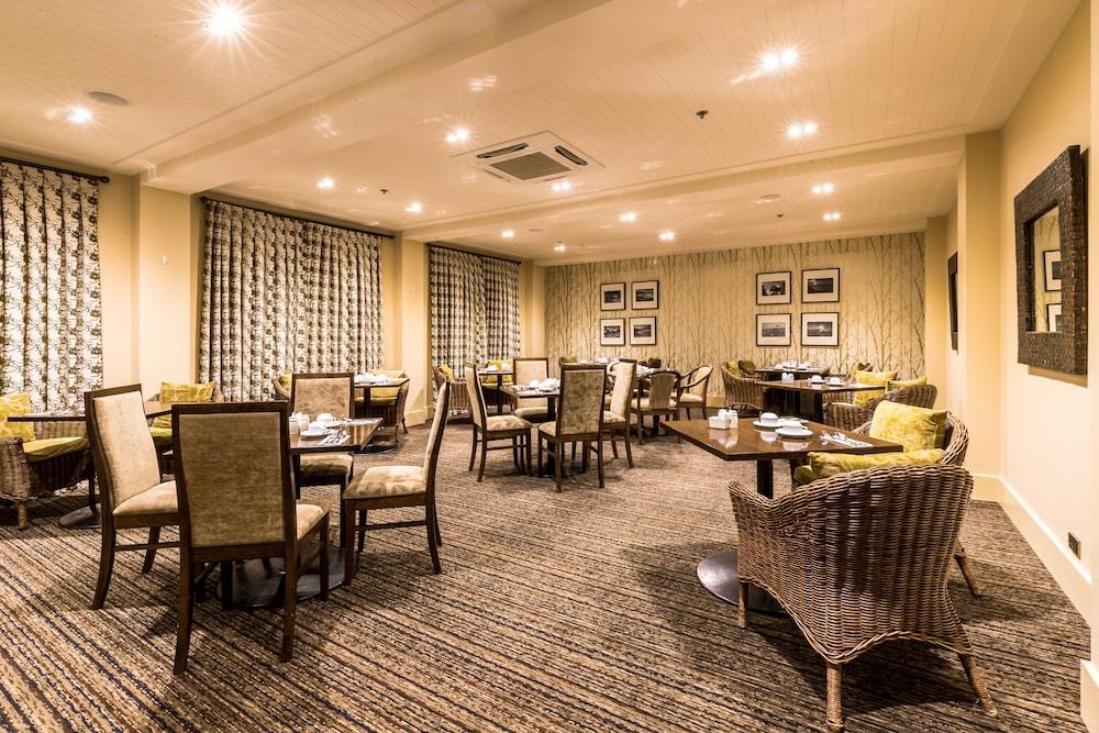 Distinction & Hotel 4*