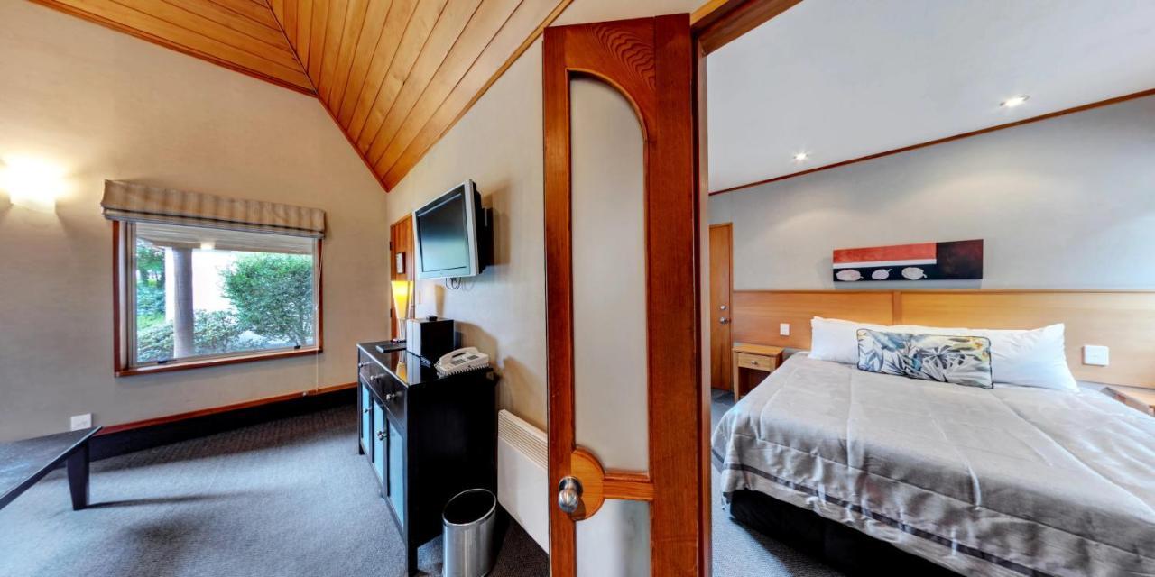 Hotel Distinction & 4*