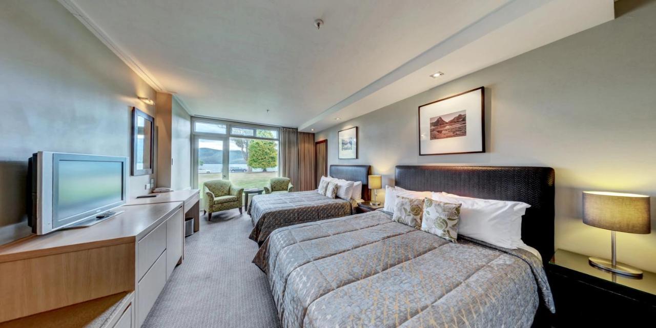 Distinction & Hotel