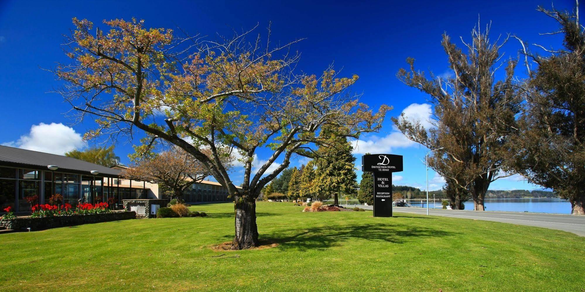 Hotel Distinction &