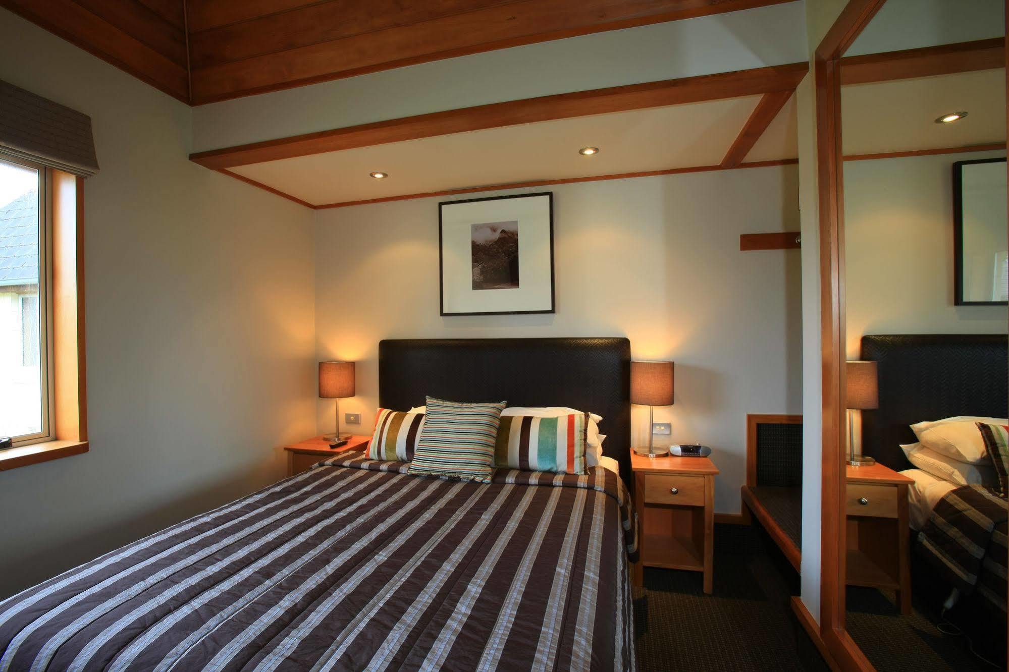 Hotel Distinction & Te Anau