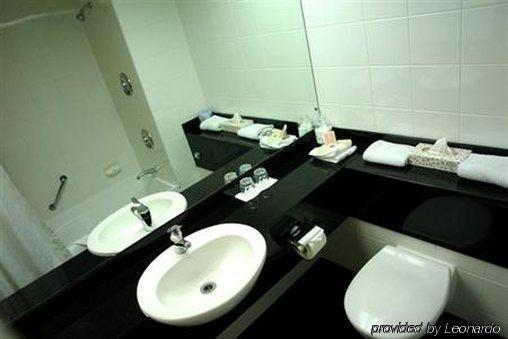 Distinction & Hotel